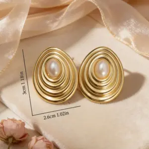 Gold Pearl Earrings5