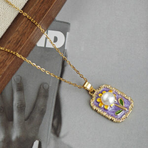 Sunflower necklace-purple