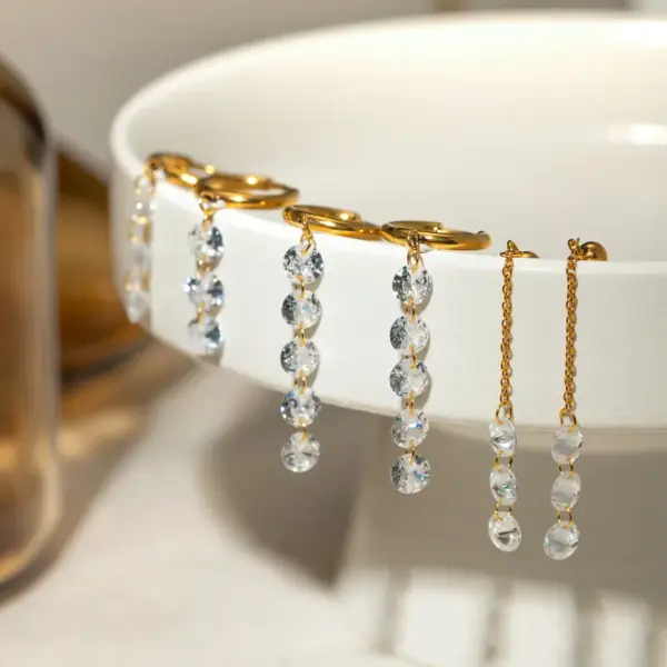Wholesale 304 Stainless Steel Round PVD Coated 18K Real Gold Plated Real Gold Plated 18K Gold Simple Style Shiny Waterproof Non Tarnish Zircon White Drop Earrings