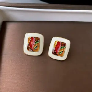 118# Silver Needle Pattern Drop Oil Square Stud Earrings