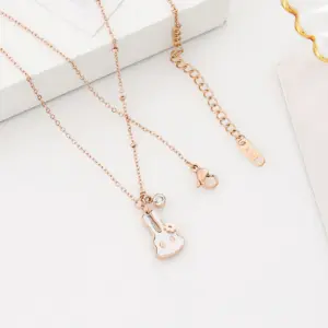 8853-Rose / Gold