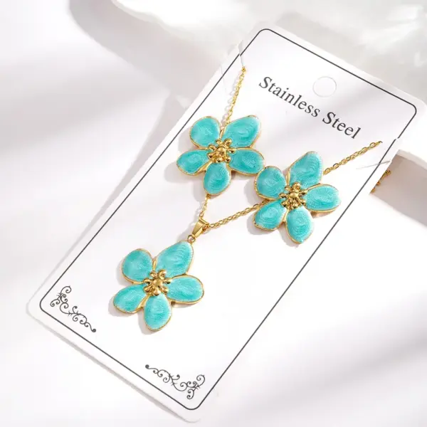 Wholesale Imitation Gold Plated 304 Stainless Steel Oil Drop Five-Leaf Flower Electroplated Polished Electroplated Earrings Necklace Jewelry Set For Women