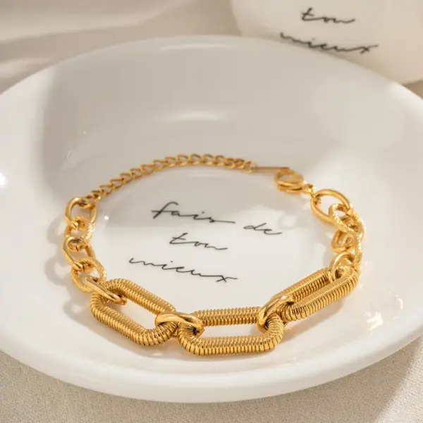 PVD Coated Real Gold Plated Solid Color Stainless Steel IG Style Simple Style Waterproof Non Tarnish 304 Stainless Steel Bracelets