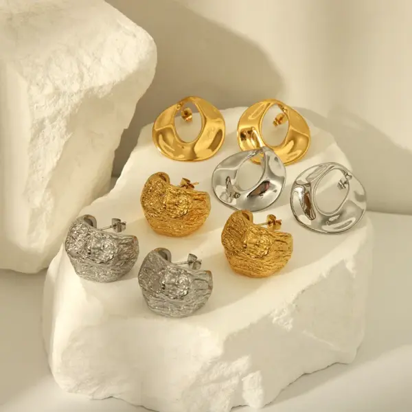 Wholesale 1 Pair IG Style Modern Style Geometric Heart Shape Plating 304 Stainless Steel 18K Gold Plated Ear Studs