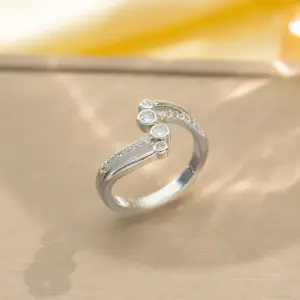 J116 Silver Four Rows