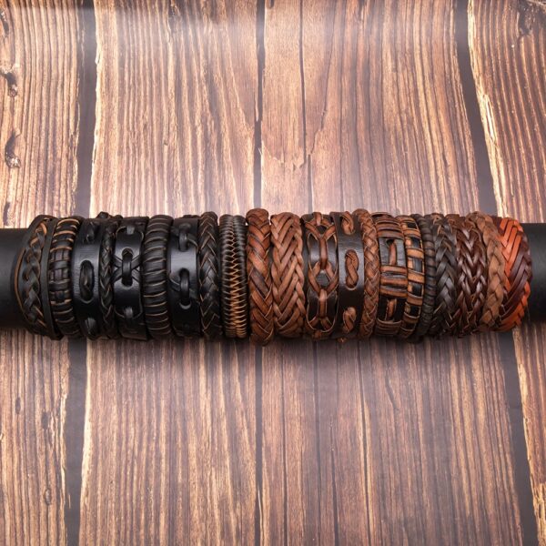 Wholesale 20Pcs/30Pcs/50Pcs Retro Simple Pu Leather Braided Bracelet Retro Bracelet