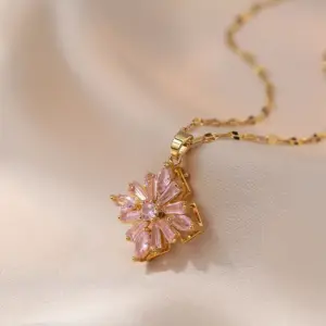 X0743 Pink Rotating Necklace