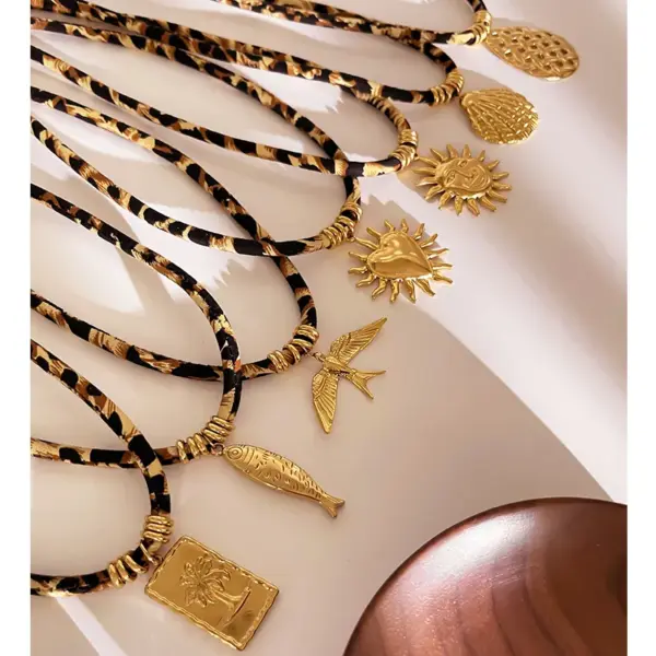 304 Stainless Steel Sunflower Starfish Conch PVD Coated Rhinestones Real Gold Plated Exaggerated Cool Style Waterproof Non Tarnish Surgical Steel Cord String Lobster Trigger Clasp Closure Gold Pendant Necklace