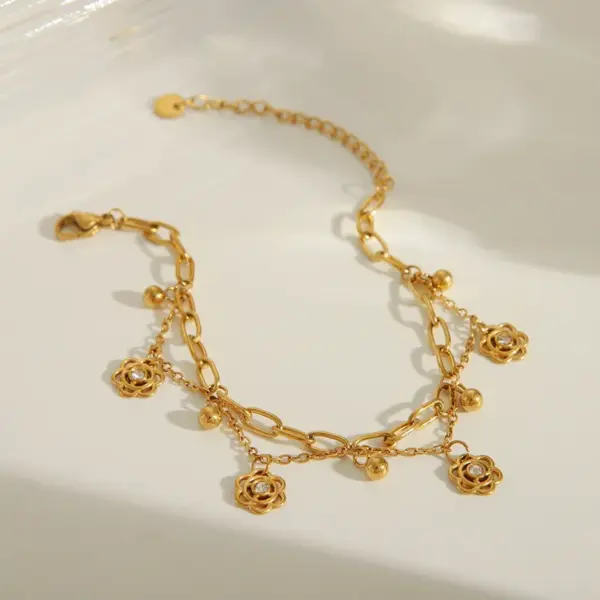 Wholesale Beach Sweet Artistic Star Flower Butterfly 304 Stainless Steel 18K Gold Plated Zircon Bracelets In Bulk