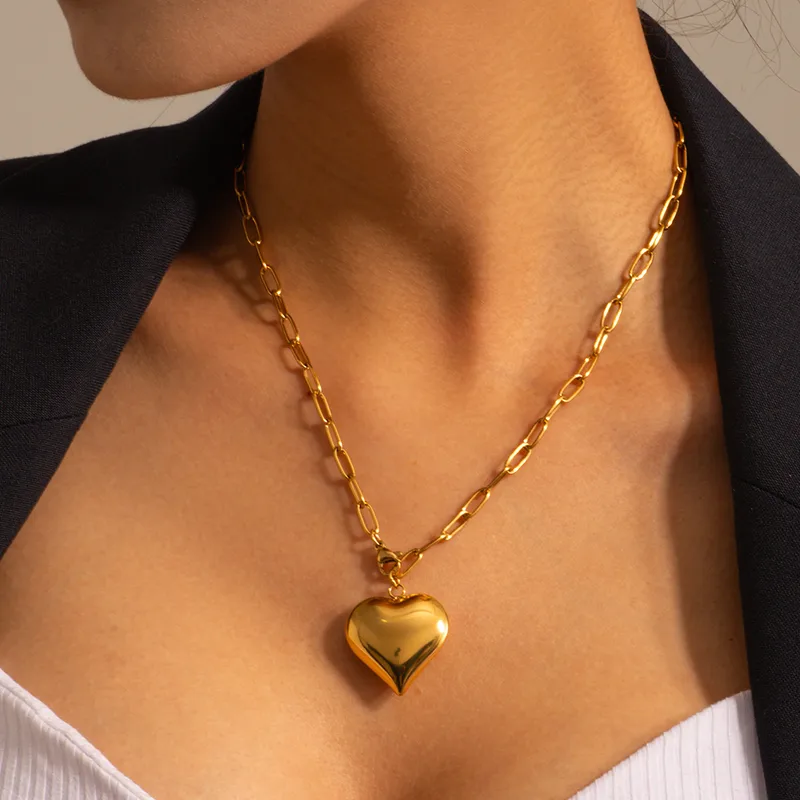 Wholesale PVD Coated Real Gold Plated Heart Shape 304 Stainless Steel Simple Style Waterproof Non Tarnish Jewelry Set