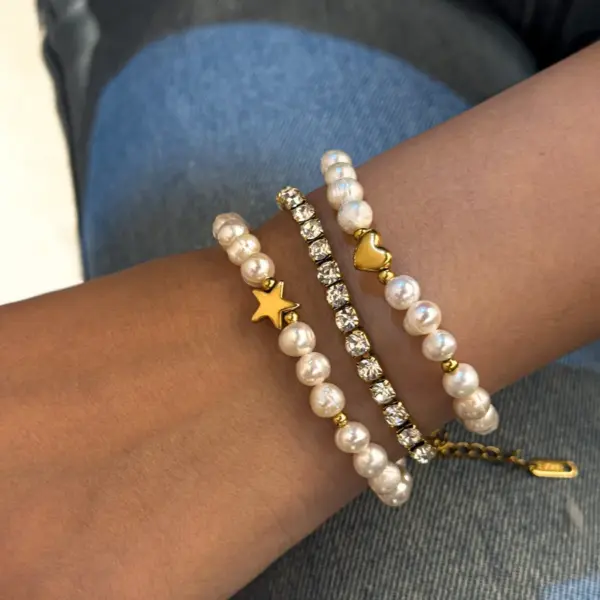 Wholesale 304 Stainless Steel Vacuum Electroplating (In Furnace) Plated 18K Real Gold Freshwater Pearl Star Love Shape No Inlaid Material Luxury Classic Bracelet