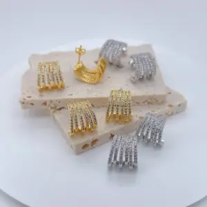 Wholesale 1 Pair/Package Vacation Modern Style Simple Style C Shape Polishing Plating Copper Zircon 18K Gold Plated White Gold Plated Earrings