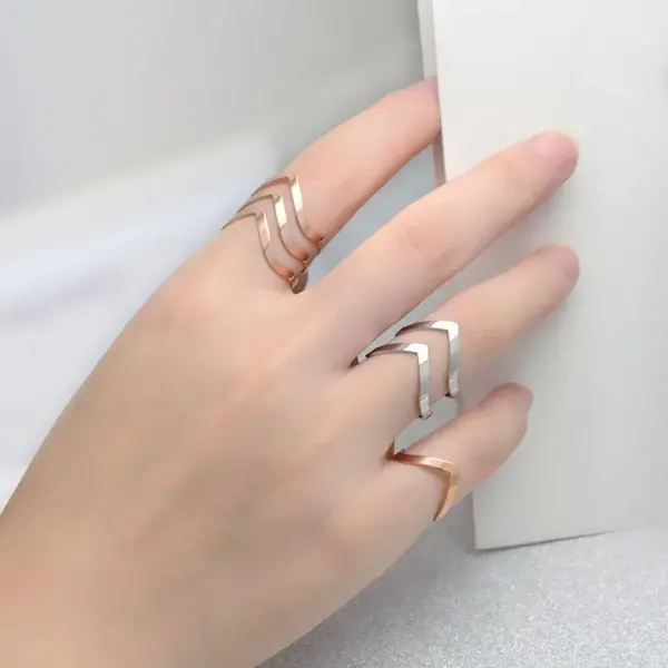 Wholesale PVD Coated Real Gold Plated 18K Gold Geometric 304 Stainless Steel Waterproof Non Tarnish