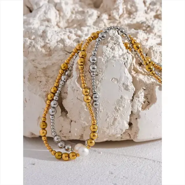 Wholesale Ion Plating (IP) Round 302 Stainless Steel 304 Stainless Steel Imitation Pearl Casual Elegant Simple Style Waterproof Non Tarnish 302 Stainless Steel Necklace