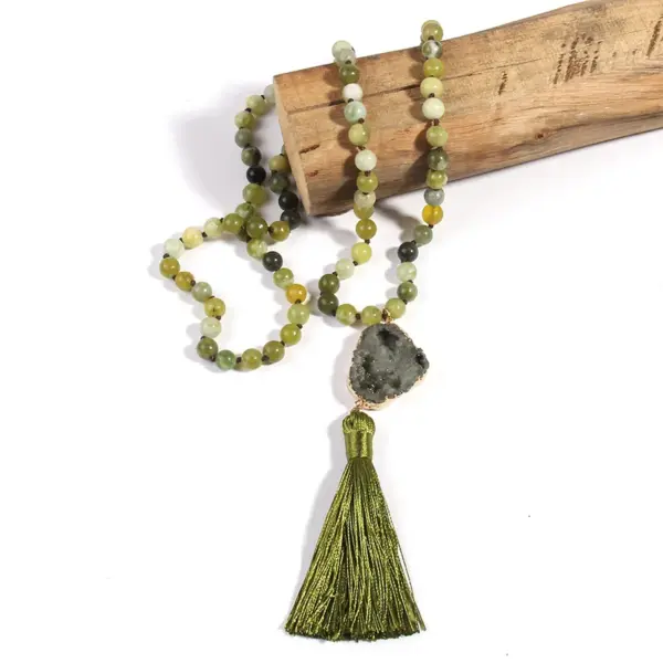 Ethnic Style Water Droplets Semi-Precious Stone, Glass, Crystal Cluster Beaded Tassel Plating Unisex Pendant Necklace