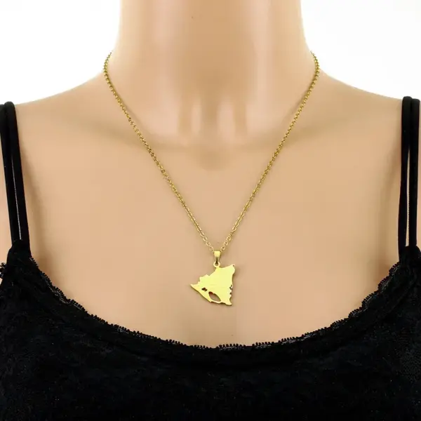 Wholesale Geometric Map 201 Stainless Steel 304 Stainless Steel Basic Modern Style Classic Style 304 Stainless Steel Pendant Necklace