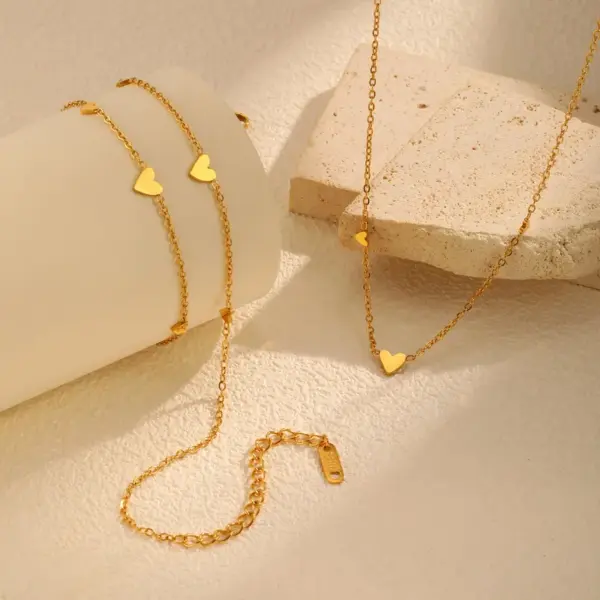 Wholesale PVD Coated Real Gold Plated 18K Gold Heart Shape 201 Stainless Steel IG Style Waterproof Non Tarnish 201 Stainless Steel Lobster Trigger Clasp Closure Chain Bracelet Necklace