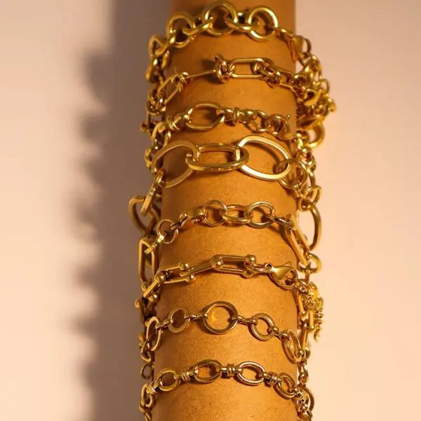 Wholesale Real Gold Plated Geometric Solid Color 304 Stainless Steel Retro Simple Style Waterproof Non Tarnish 304 Stainless Steel Bracelets