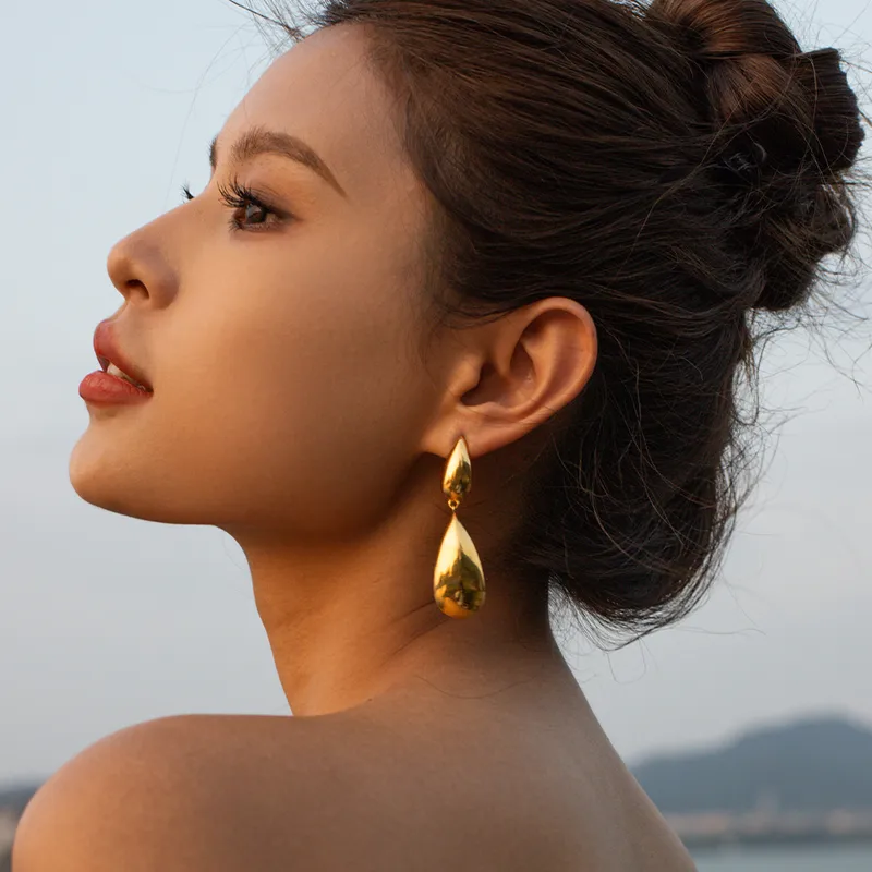 Wholesale 304 Stainless Steel Water Droplets PVD Coated 18K Gold Plated Simple Style Plating Gold Drop Earrings