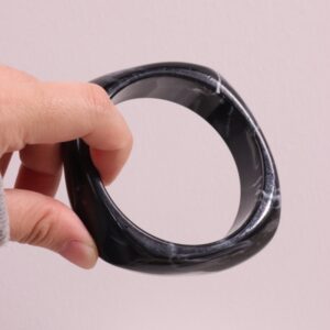 E inner diameter is about 6.6cm