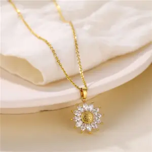 Wholesale 1 Piece Casual Sunflower Circle Stainless Steel Titanium Steel Polishing Plating Inlay Diamond Pendant Necklace