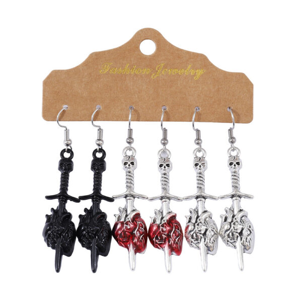 Wholesale Amazon's best-selling Halloween Sword Piercing Heart Earring Set - Retro Gothic Skull Earrings