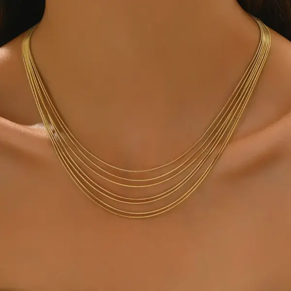 Wholesale PVD Coated Real Gold Plated 14K Gold Solid Color Lines 304 Stainless Steel Basic Modern Style Waterproof Non Tarnish 304 Stainless Steel Layered Necklaces