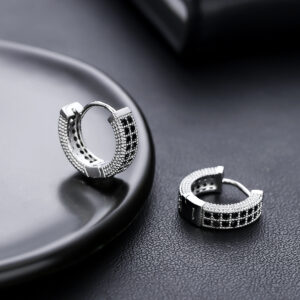 European and American silver black diamond (one pair)