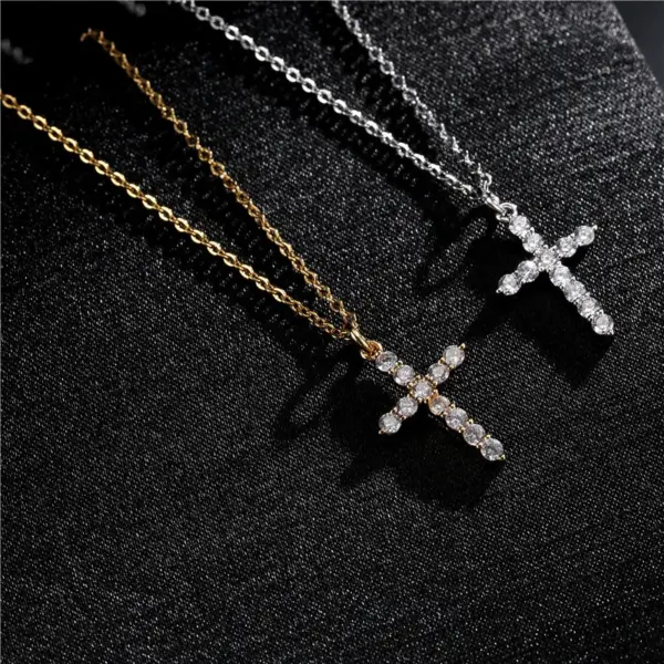 Wholesale Simple Cross Pendant Preserving Electroplated Copper Micro-inlaid Zircon Necklace