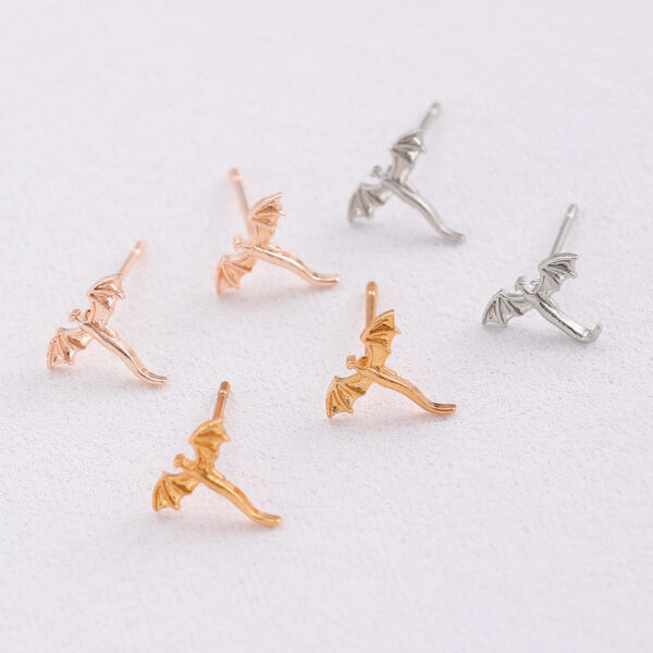 Wholesale Mini flying dragon earrings