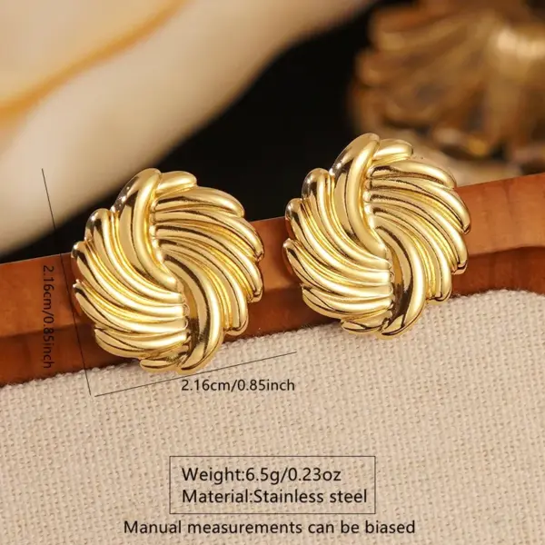 Elegant Sun Turbine Design Earrings Pair For Ladies Casual Wear Vacation Photography Stylish Geometric Pattern Stainless Steel