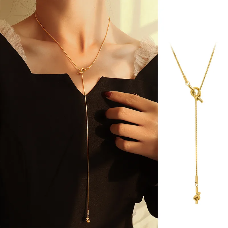 Wholesale 1 Piece Elegant Solid Color Knot Titanium Steel Plating Necklace