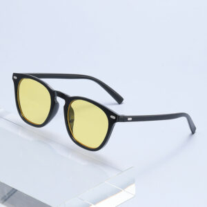 Black frame yellow film
