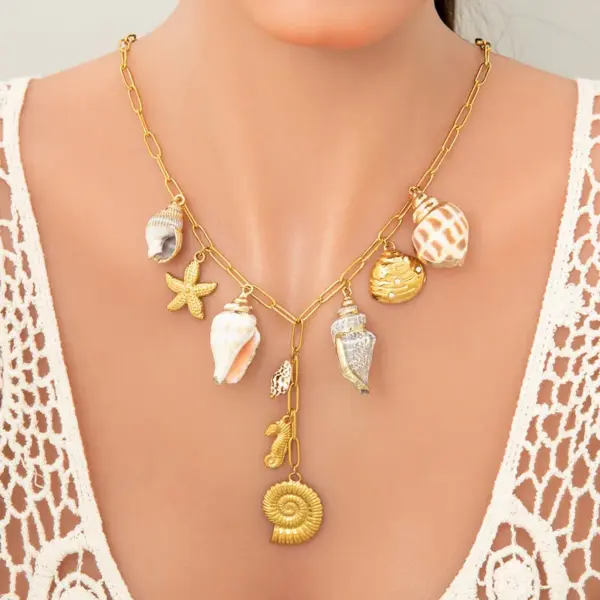 Wholesale PVD Coated Real Gold Plated Star Heart Shape 304 Stainless Steel Modern Style Classic Style Waterproof Non Tarnish 304 Stainless Steel Lobster Trigger Clasp Closure Pendant Necklace