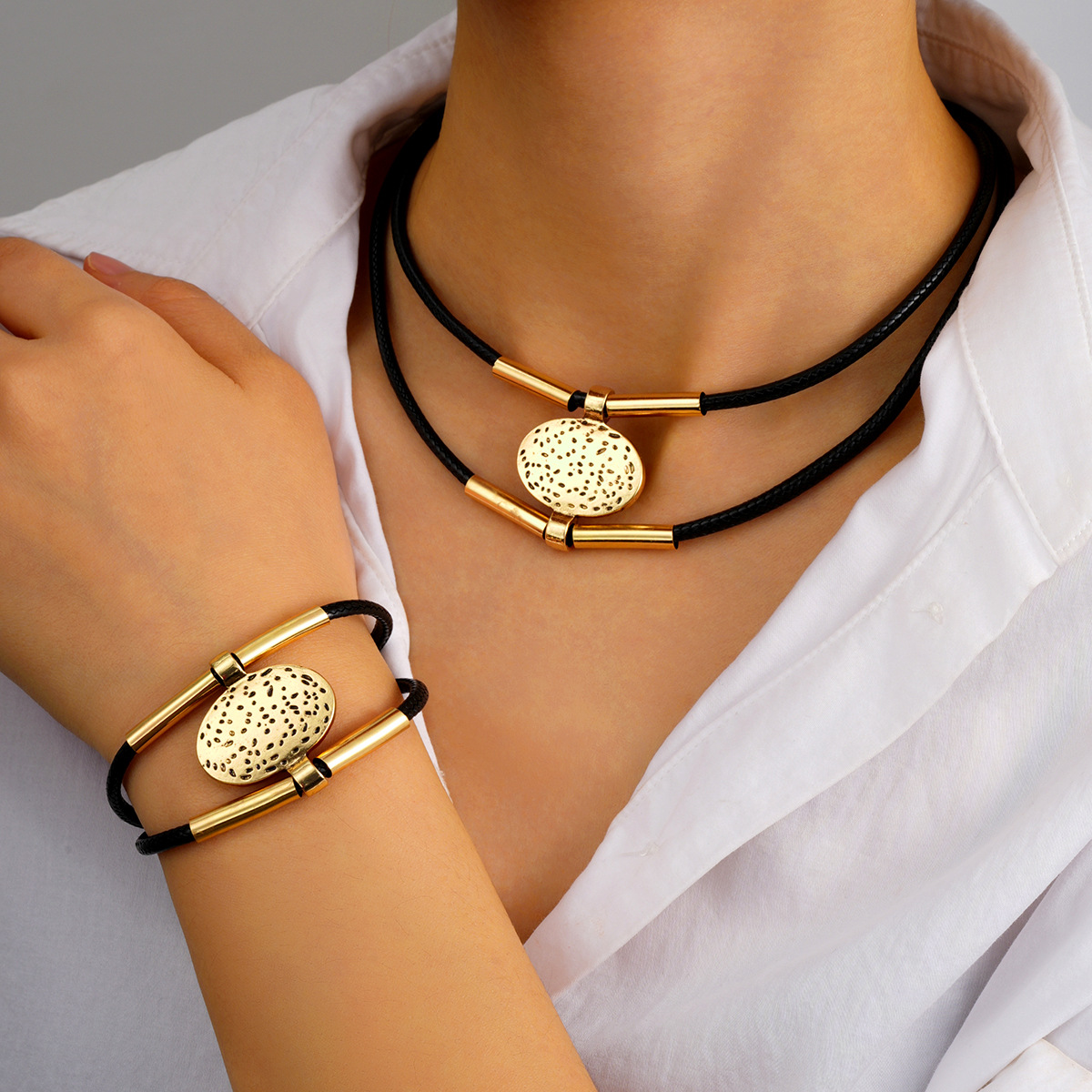 Wholesale European and American Cross-border Ethnic Style Retro Double-layer Metal Elbow Necklace Copper Tube Alloy Wax Rope Bracelet Necklace suit Wo