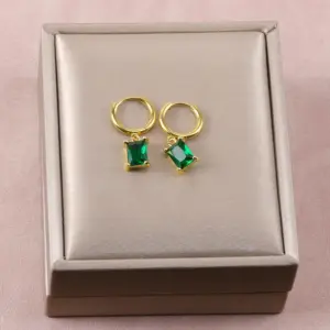 24C09111-Lvzuan (Earrings)