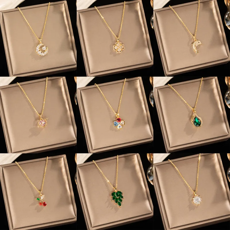 Wholesale Fashionable Versatile Gold Plated Titanium Steel Necklace Copper Pendant Lockbone Chain Collection Elegant Glowing Jewelry