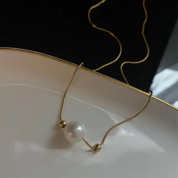 PVD Coated Real Gold Plated 18K Gold Solid Color 304 Stainless Steel Simple Style Waterproof Non Tarnish 304 Stainless Steel Necklace