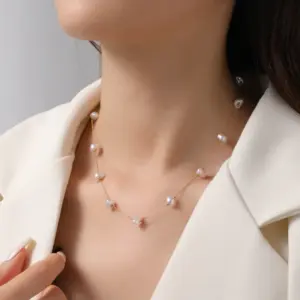 【XKN6008】Triangular Pearl Necklace / Gold