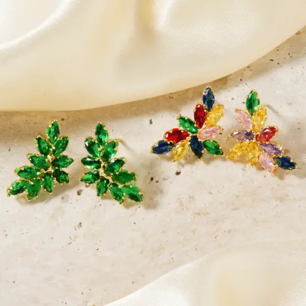 Wholesale 1 Pair Elegant Artistic Streetwear Leaf Asymmetrical Copper Glass Zircon K Gold Plated Rhodium Plated Ear Studs