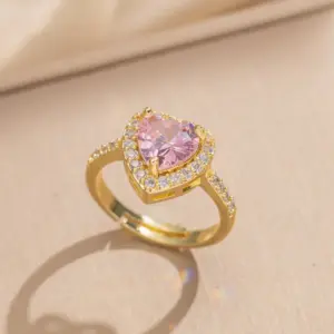 8852 Pink Heart-Shaped Zircon Ring