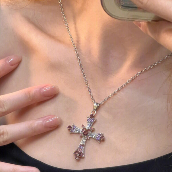 oly-8ea0c30425ff5383a772843425518fff Wholesale Sweet cool style girl cross necklace female heavy industry Diamond-embedded Gothic style y2g necklace design clavicle chain