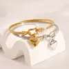 Wholesale Ion Plating (IP) Real Gold Plated Heart Shape 304 Stainless Steel Simple Style Waterproof Non Tarnish 304 Stainless Steel Bangle