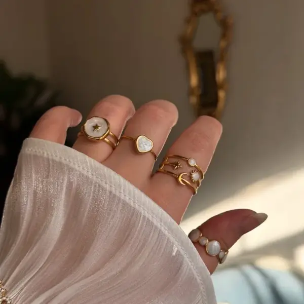 PVD Coated 18K Gold Plated Heart Shape 304 Stainless Steel Modern Style Commute Waterproof Non Tarnish Rings