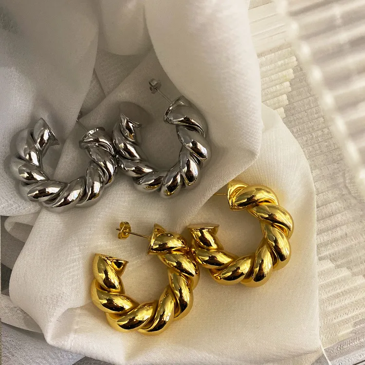 Wholesale Commute Solid Color Copper Plating Ear Studs 1 Pair