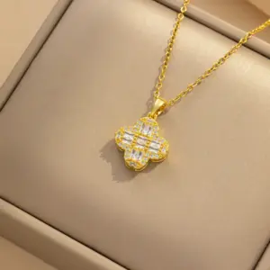 8920 Gold Four-Leaf Clover Necklace