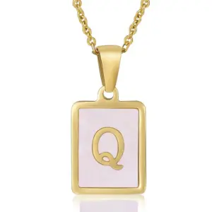 Pink Shell Q (Including Chain) / 18K