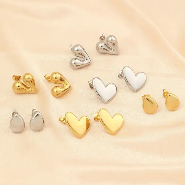 Wholesale PVD Coated 18K Gold Plated Water Droplets Heart Shape Stainless Steel Casual Sweet Waterproof Non Tarnish Ear Studs