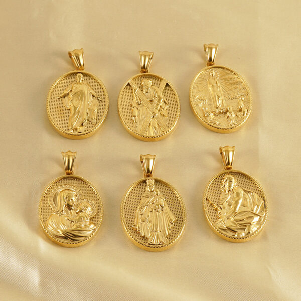 Wholesale Retro 3D Embossed Madonna Pendant Men's 18K Stainless Steel Necklace Jewelry