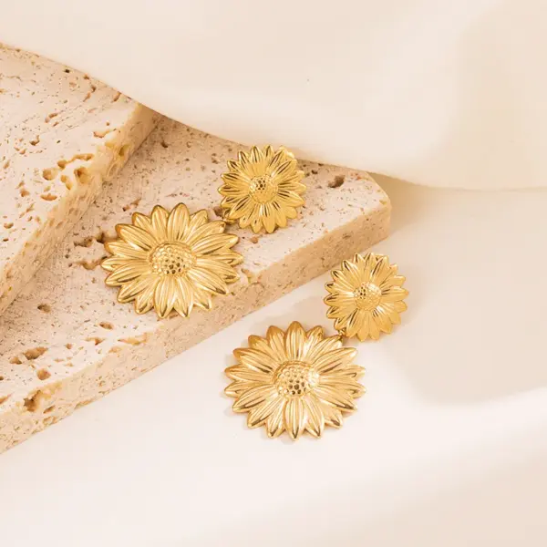 1 Pair Fashion Flower Plating 304 Stainless Steel Stainless Steel Earrings